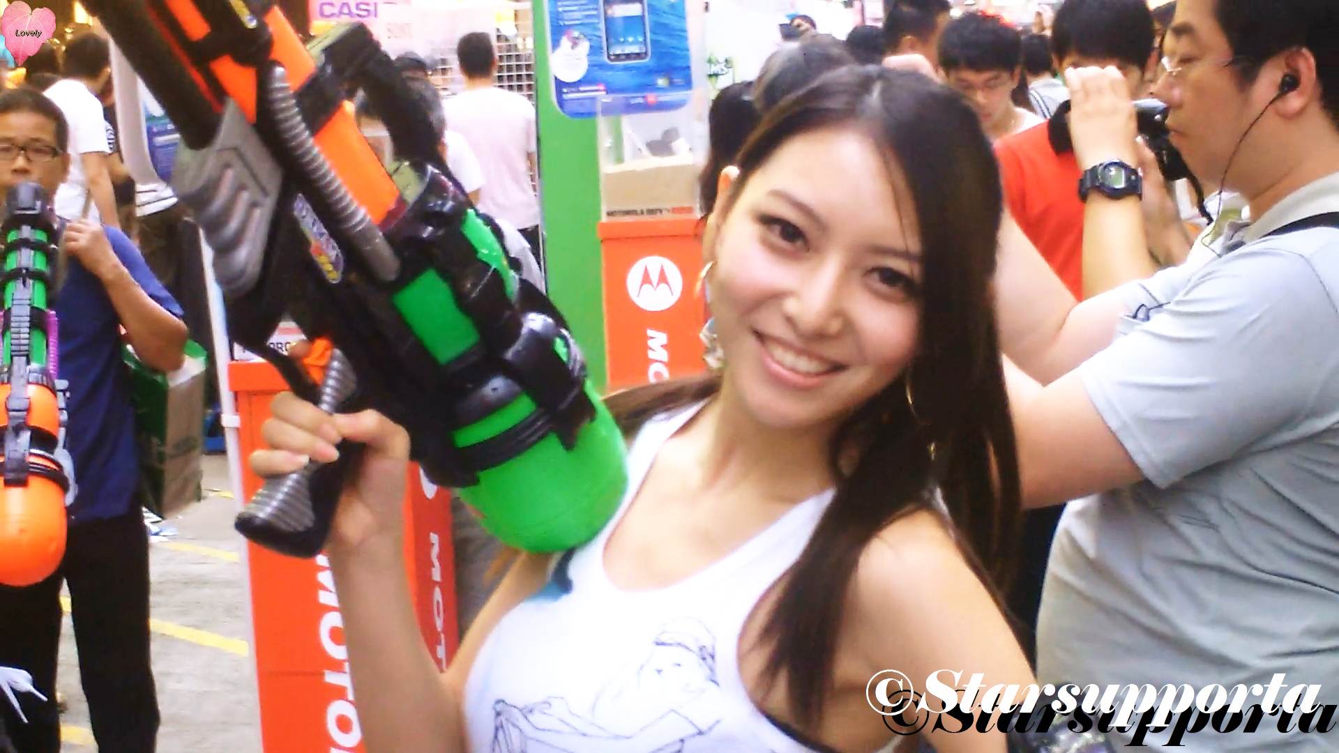 20111023 旺角西洋菜街 - Motorola @ 香港旺角行人專用區 (video)